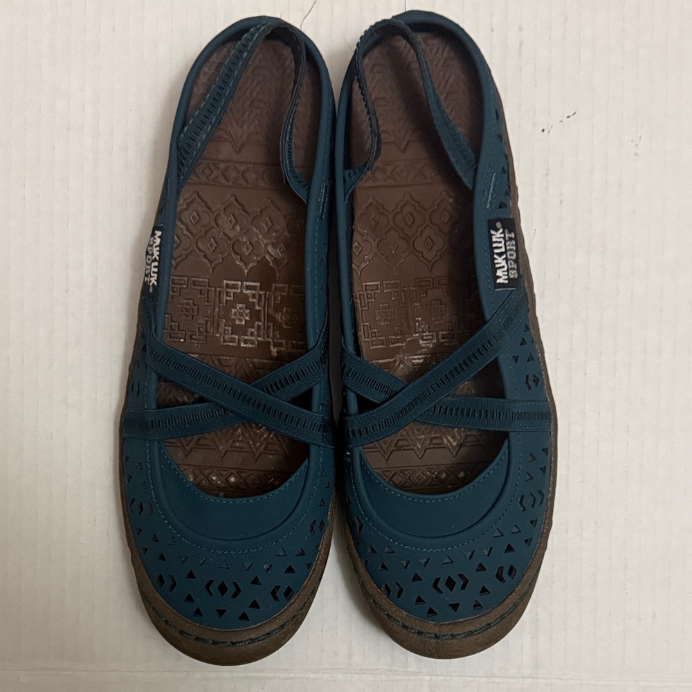 Muk Luks Teal Flats with Cutout Design